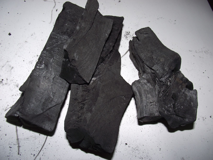 陕西果木炭供应价格 临漳批发果木炭当属天&nbsp;&nbsp;果木炭厂&nbsp;&nbsp;果木炭价格