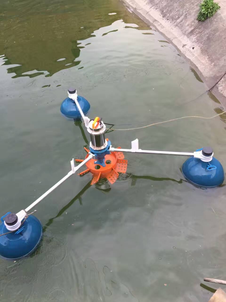 浮球式增氧机?1.5KW/2.2KW/3KW叶轮式增氧机  1.5KW增氧机
