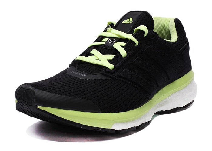 adidas阿迪达斯女鞋跑步鞋BOOST运动鞋B33602