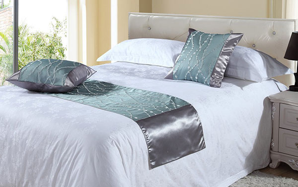 供应床尾巾 价格公道的酒店床尾巾就在实德  酒店布草  宾馆床上用品