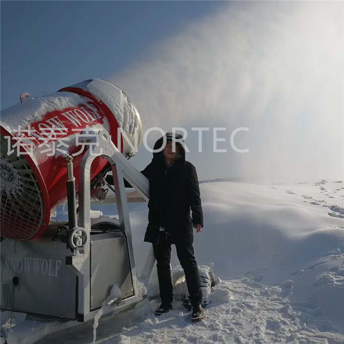 造雪机实际功率 省电款雪狼造雪机  造雪机厂家  河南造雪机  造雪机多少钱