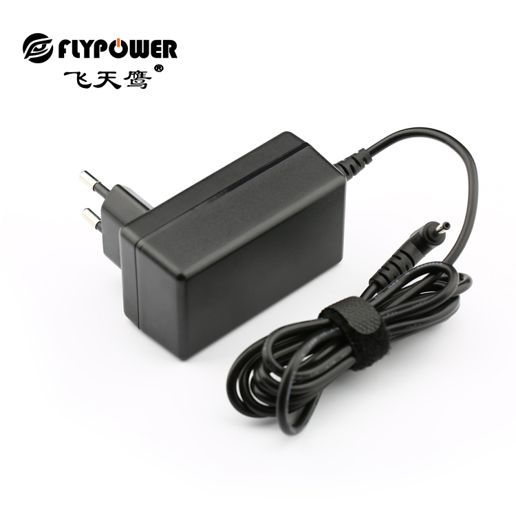 12V2A 欧规插墙式电源适配器