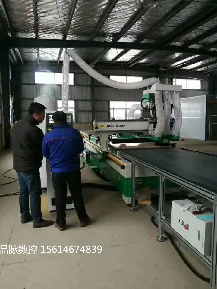 数控下料机设备用于木工行业哪个工艺生产&nbsp;&nbsp;数控开料机&nbsp;&nbsp;橱柜开料机