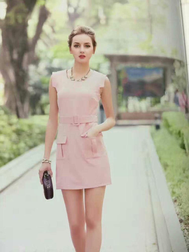 娜璐多夏品牌折扣女装工厂尾货批发  女装批发