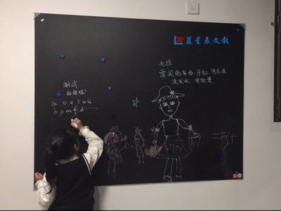 中山推拉黑板G河源强化磁性玻璃黑板G清远菜单展示板
