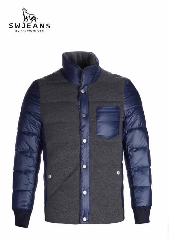 国内一二线运动品牌库存棉服厂家尾货批发在广州世通  品牌专业尾货  品牌羽绒服批发厂家  库存尾货批发
