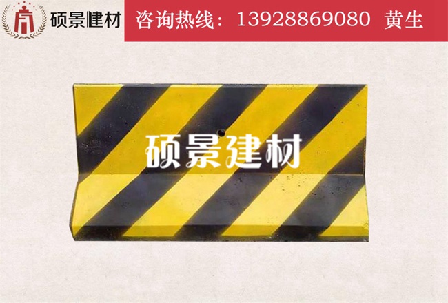 市政隔离墩 优质公路隔离墩 多种水泥混凝土预制品  水泥墩