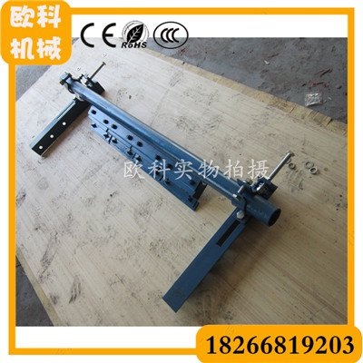 输送煤泥皮带清扫器P型合金刮泥板&nbsp;&nbsp;煤矿合金P型清扫器&nbsp;&nbsp;二道皮带机清扫器&nbsp;&nbsp;硬质合金橡胶清扫器