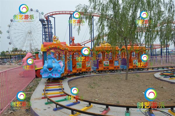 公园吸金能力强的轨道小火车游乐设备创艺厂家直销  小火车厂家  许昌创艺游乐设备