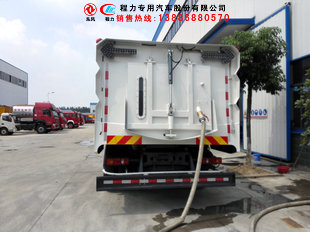 辽宁省盘锦市大型扫路车哪