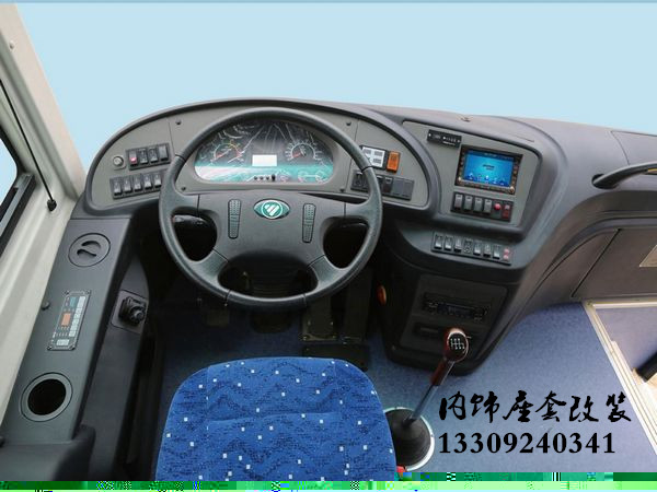 宝马内饰改装升级了&nbsp;&nbsp;车顶改装&nbsp;&nbsp;窗帘改装&nbsp;&nbsp;地板改装