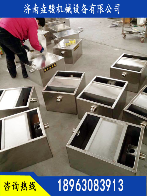 栖霞油水分离器被广泛应用安装油水分离器要注意什么&nbsp;&nbsp;安装栖霞油水分离器&nbsp;&nbsp;油水分离器安装事项