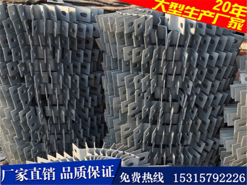 热镀锌托架厂家，山东优质喷塑托架生产企业  喷塑托架厂家  桥形托架