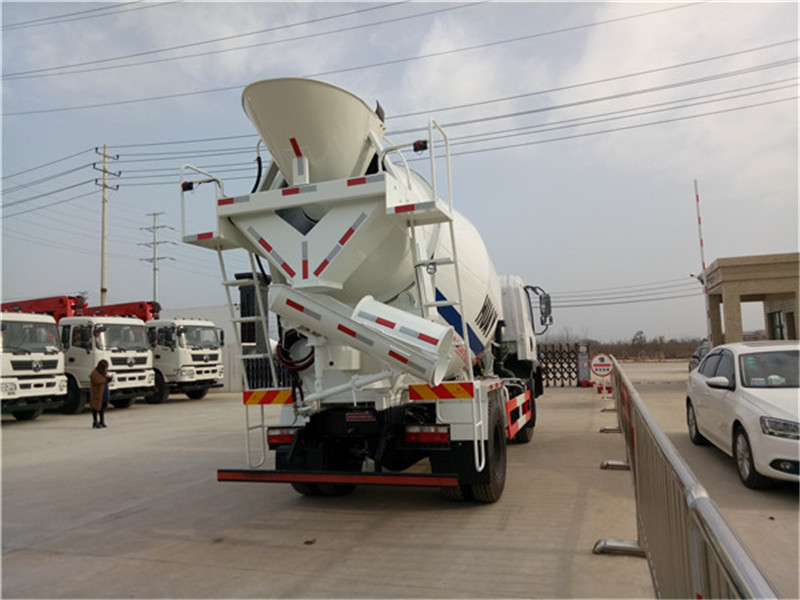玉林南俊6方7方水泥搅拌车厂家降价促销  6方搅拌车  搅拌车价格