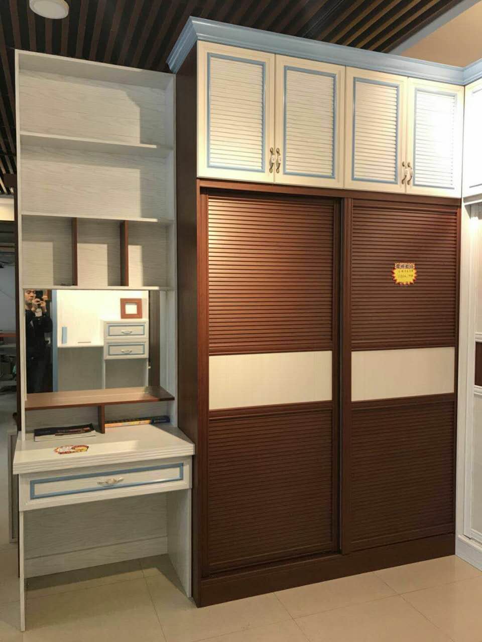 全铝家具 衣柜 橱柜 卫浴柜 酒柜 定制家具 全铝衣柜 全铝橱柜