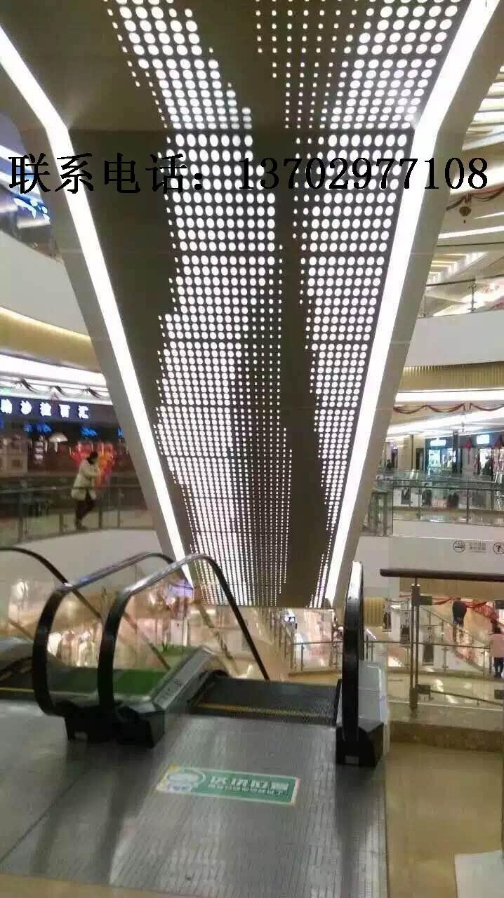 咖啡色雕花铝灯箱