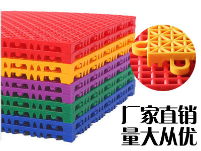 山东拼装地板多少价格 幼儿园悬浮地板 操场运动地板 室内足球场地板