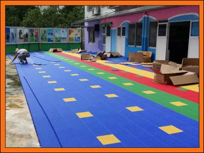 云南防滑地板哪里有卖  悬浮拼装地板厂家  幼儿园悬浮地板  悬浮地板尺寸