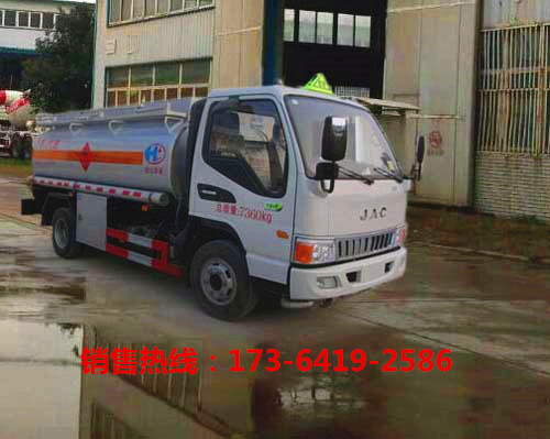 小油车直销，江淮5吨小油车价格  油罐车  江淮油罐车  5吨油罐车