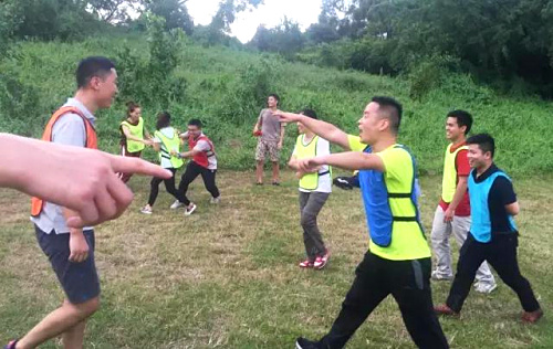 清明节踏青出游农家乐野炊欢度美好时光
