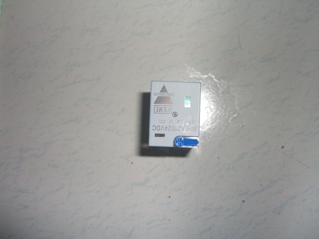 佳乐 保护继电器  PWA01CM485A 正常