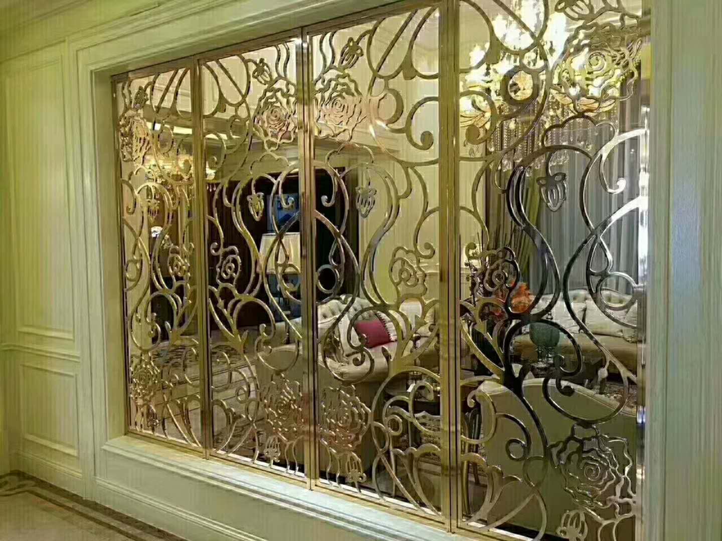 彩色板.不锈钢铜铝雕屏风·金属家具，不锈钢电梯装潢》  彩色板电梯装潢  金属屏风  金属家装