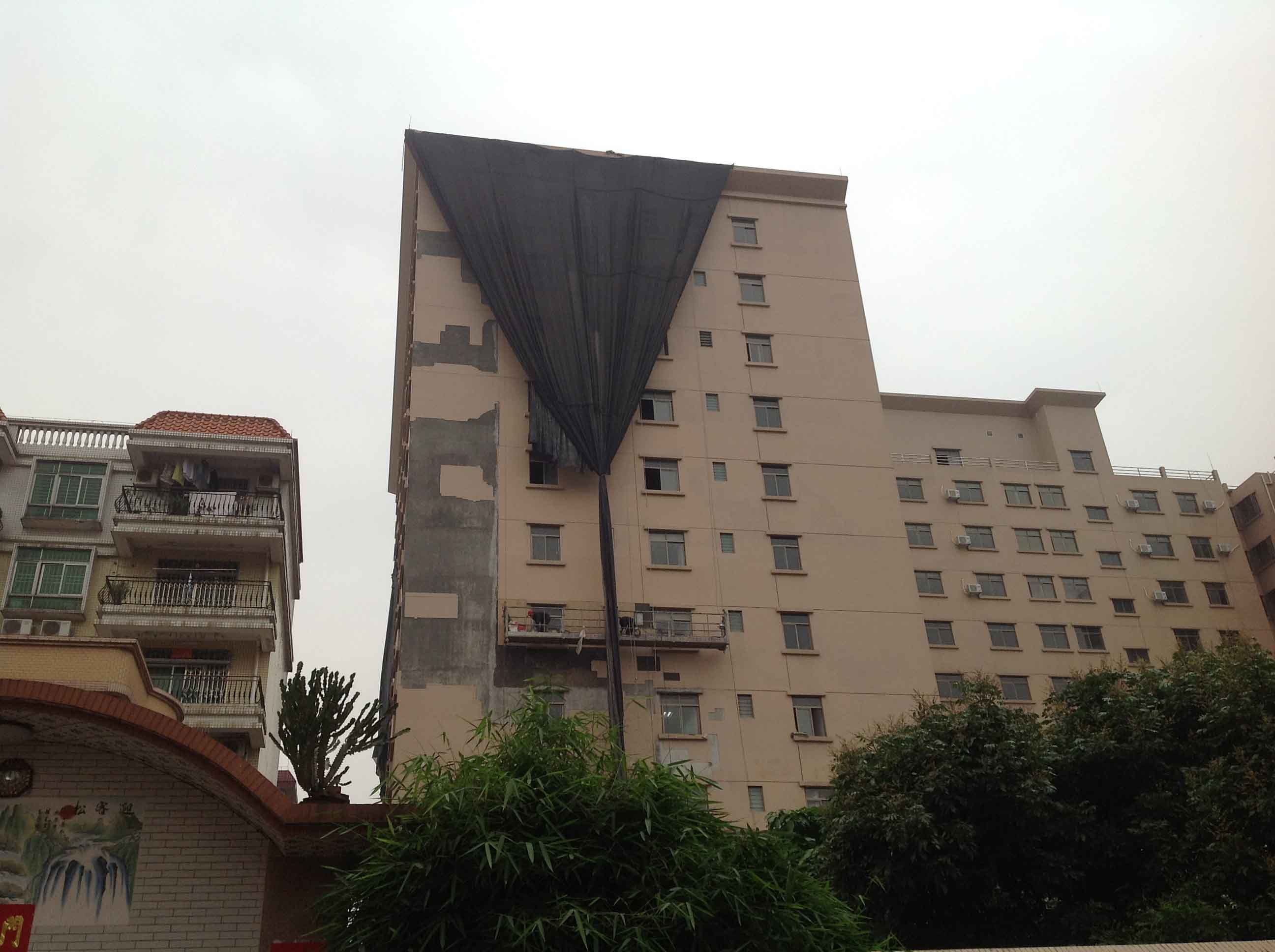 外墙维#修#案例，广州鑫海建筑幕墙工程提  外墙空鼓开裂脱落维#  外墙空鼓开裂修复