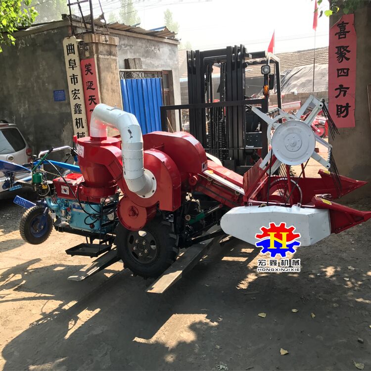联合收割机 谷子脱粒收割一体机 小型小麦联合收割机&nbsp;&nbsp;小型收割机&nbsp;&nbsp;手扶联合收获机&nbsp;&nbsp;小麦水稻收割脱粒机