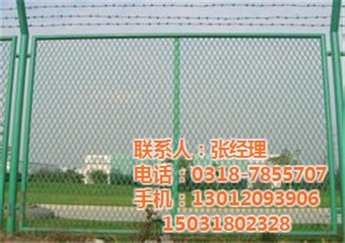 高速公路护栏网、双晟丝网、高速公路护栏网  高速公路护栏网现  高速公路护栏网行  高速公路护栏网施