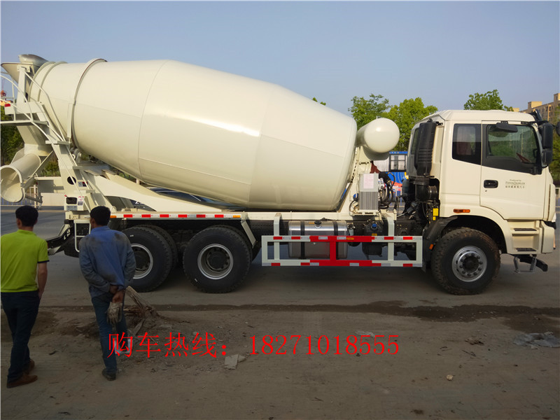 福田欧曼12方混凝土搅拌车新款图片&nbsp;&nbsp;福田12方搅拌车