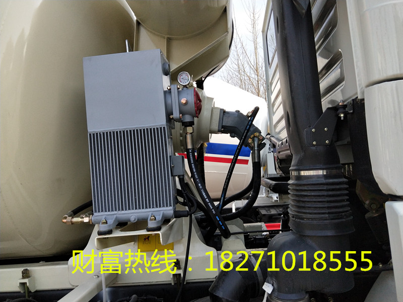 徐工12方混凝土搅拌车厂家价格&nbsp;&nbsp;徐工12方搅拌车