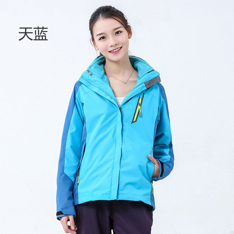 定做新款冲锋衣厂家 拼色可加印Logo冲锋衣订做  冲锋衣加工  冲锋衣订制