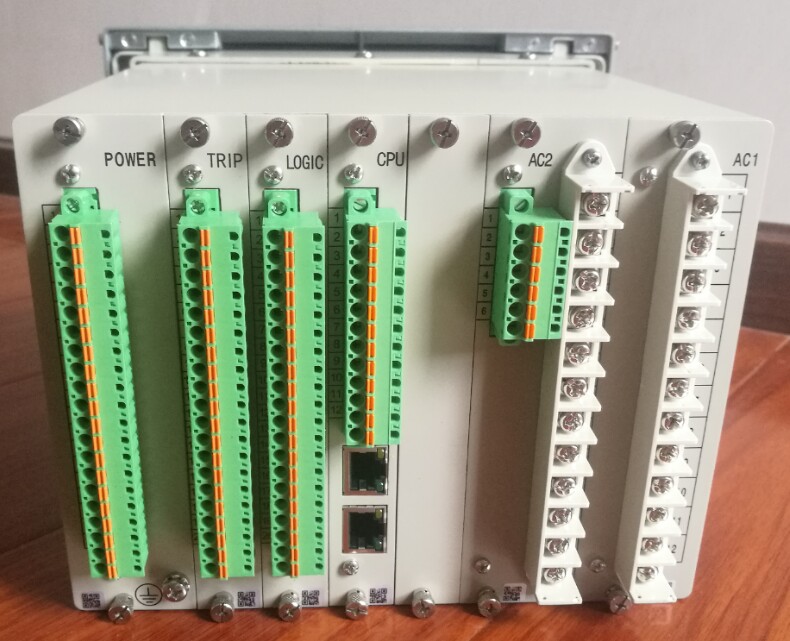 北京四方CSC-213光纤纵联差动保护测控装置  CSC213