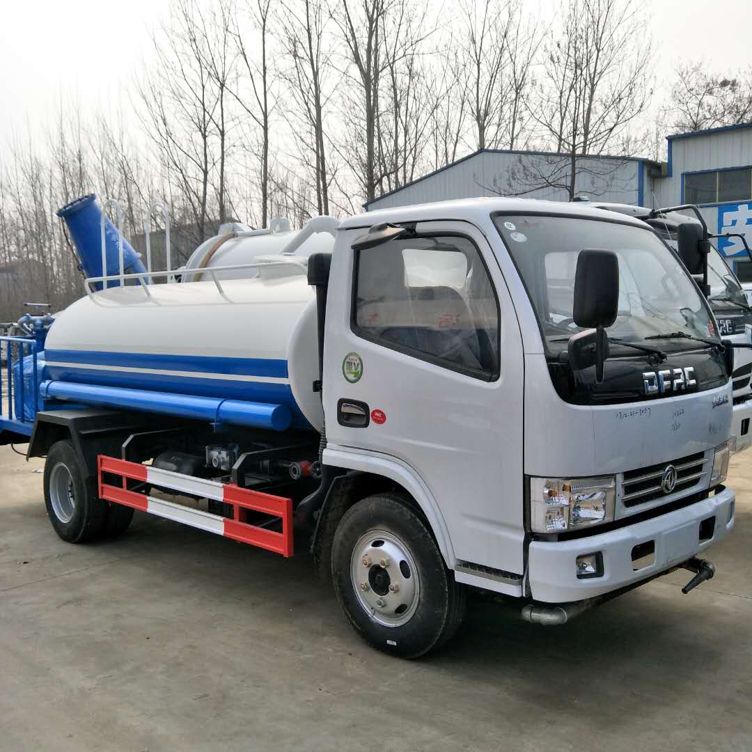 武汉市5到15方洒水车厂家促销价格优惠  喷洒车  运水车