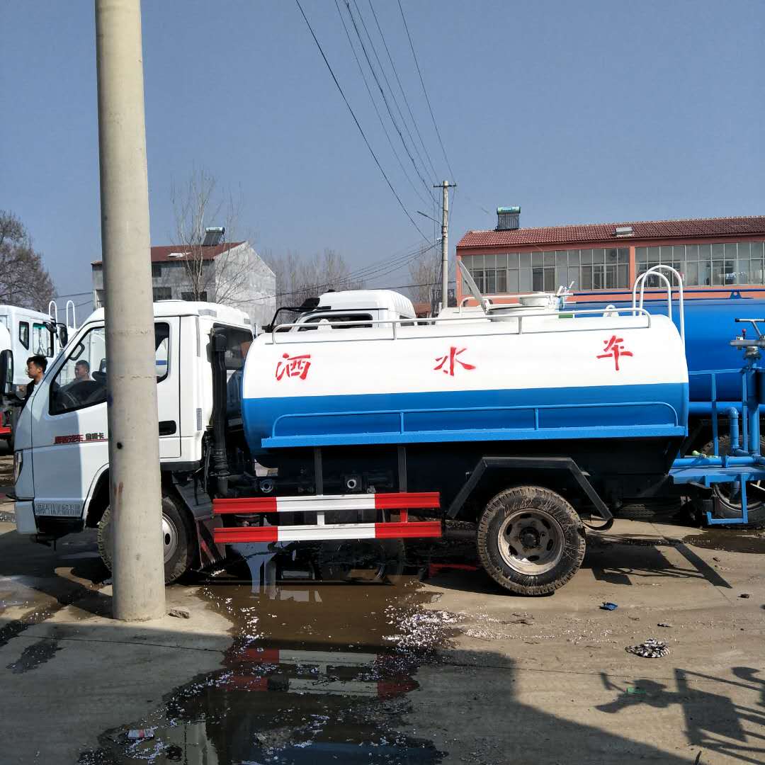 浙江省多功能洒水车2到15方多少钱  喷洒车  运水车