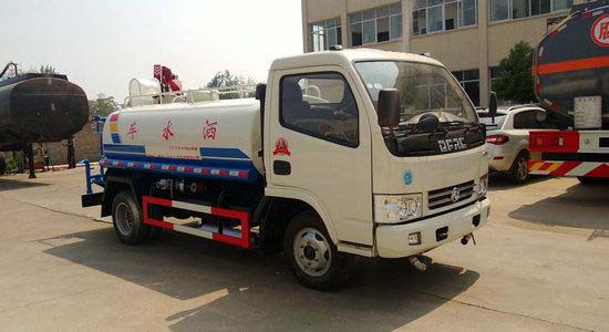 东风145洒水车  喷洒车
