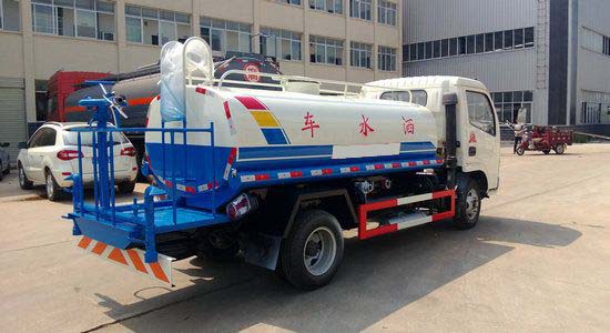 东风国五多利卡洒水车  喷洒车
