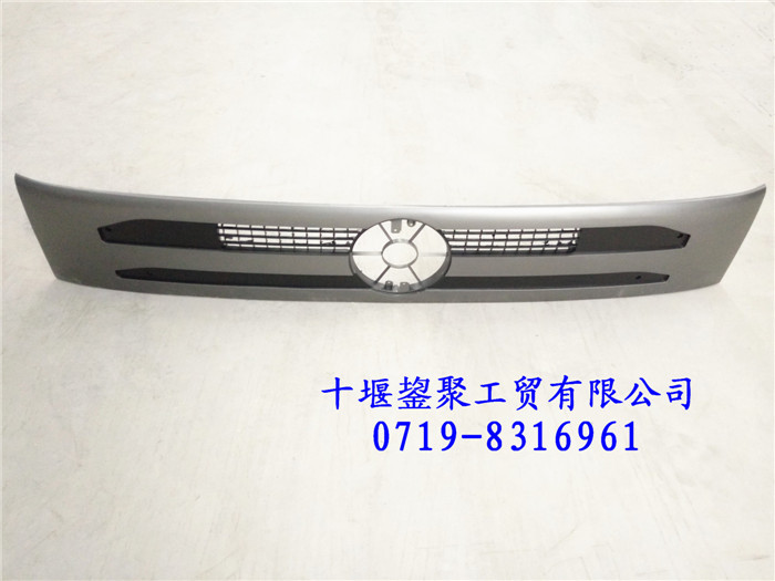 东风153水箱面罩总成