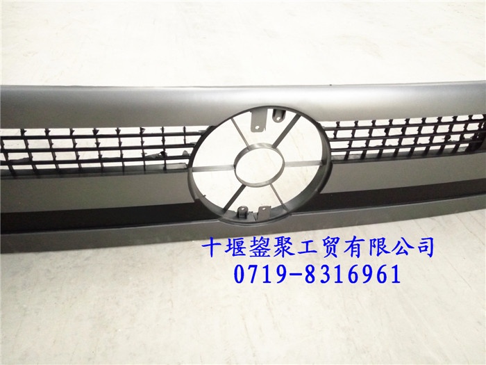 东风153水箱面罩总成