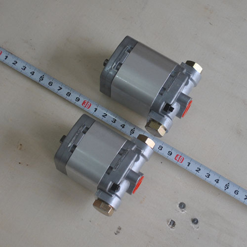 CB-E0.5/1.5-ST双向齿轮泵  双向泵