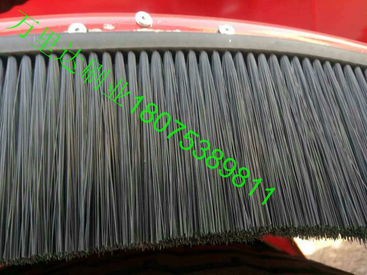 重卡防飞溅条刷 货车轮胎挡泥板条刷 挂车条刷  轮胎防飞溅条刷  水气分离毛刷条