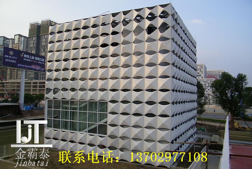 深灰色铝幕墙