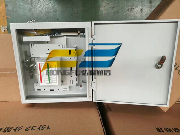 二槽插卡式分路器箱  光分路器箱