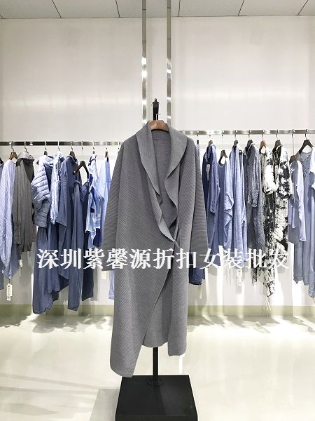 广州四季货品已上货紫馨源品牌折扣女装批发现货