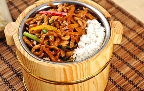 在成都加盟湘缘木桶饭赚钱吗/木桶饭排行榜&nbsp;&nbsp;木桶饭加盟&nbsp;&nbsp;木桶饭赚钱么&nbsp;&nbsp;木桶饭官网