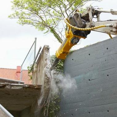 进口atlas copcoHB2200液压破碎锤全机减震系统