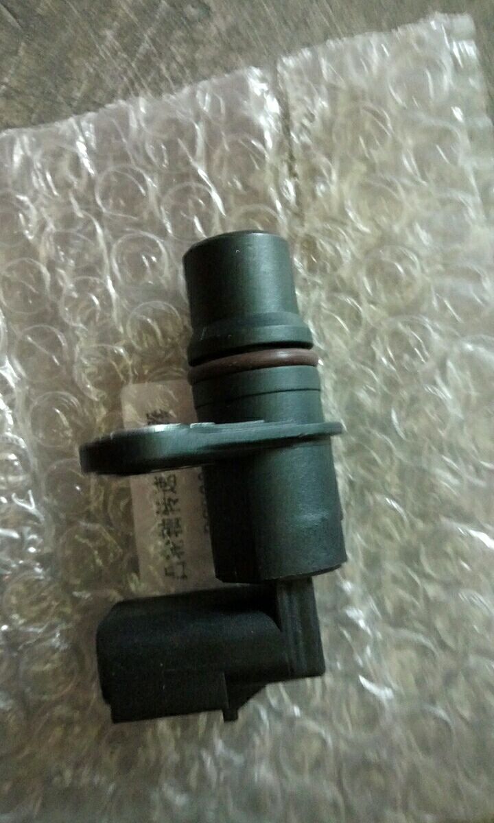 现货批发供应小松PC200-8原厂曲轴转速传感器&nbsp;&nbsp;大臂前叉子&nbsp;&nbsp;主泵&nbsp;&nbsp;皮带轮