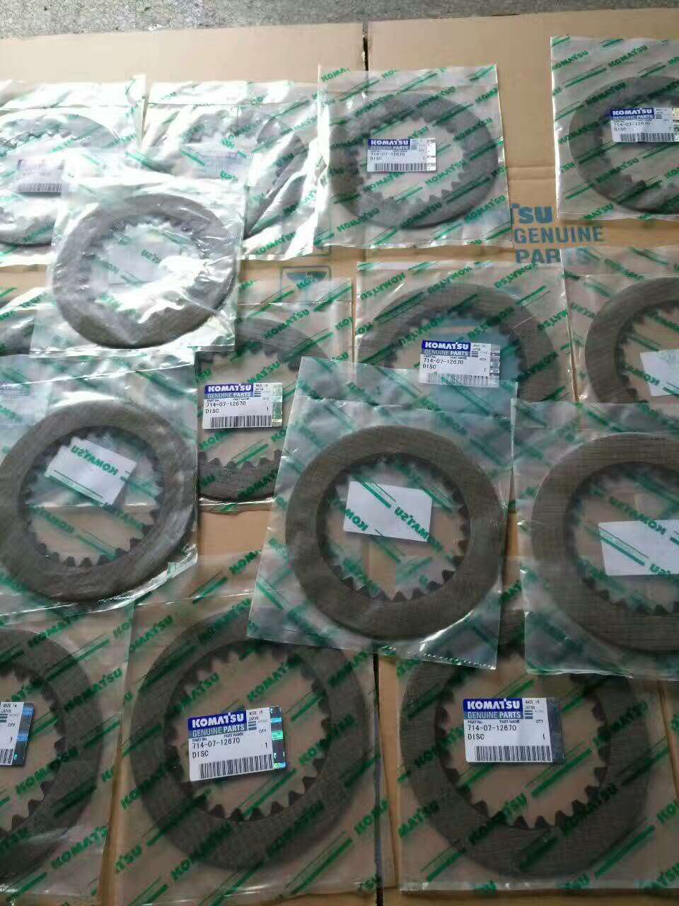 小松挖掘机PC200-8原厂动臂底衬套销轴进口品质&nbsp;&nbsp;原厂销轴&nbsp;&nbsp;原厂衬套&nbsp;&nbsp;原厂防尘封