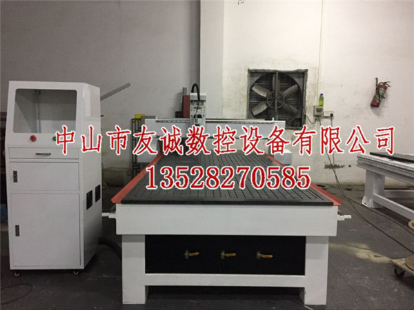 民众镇工业模具雕刻机  厂家价格