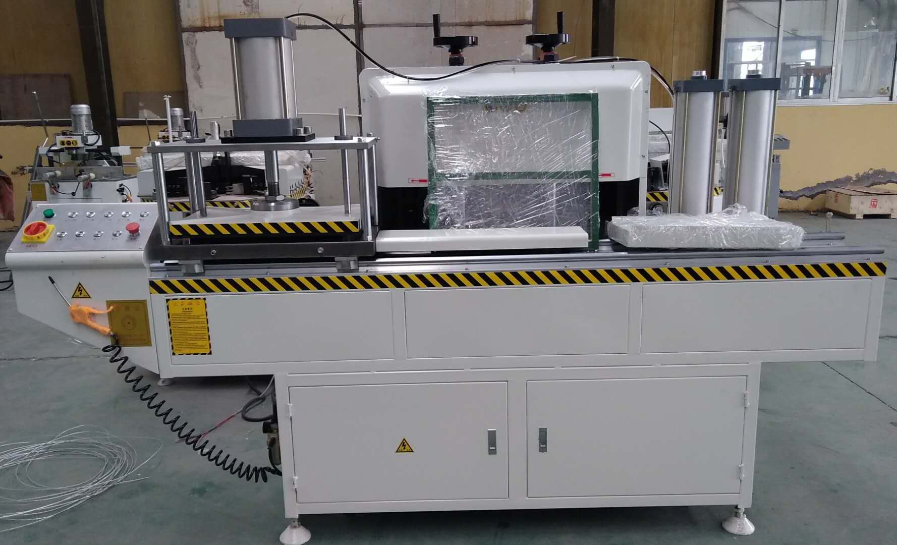 断桥铝门窗机械设备HLDX-350铝型材超效自动端面铣床 铝门窗设备 铝合金设备